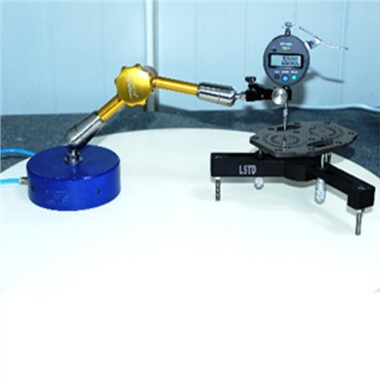 Měřič rovinnosti flotace vzduchu